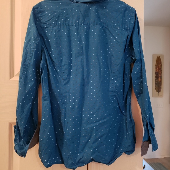 Tommy Hilfiger button up shirt - Picture 2 of 3